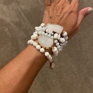 White Kinsey Armelle-like bracelet set